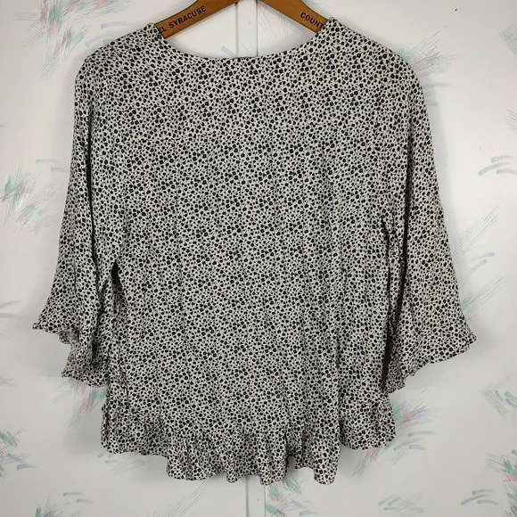 Cynthia Rowley Floral Print V-neck Top - Picture 7 of 10